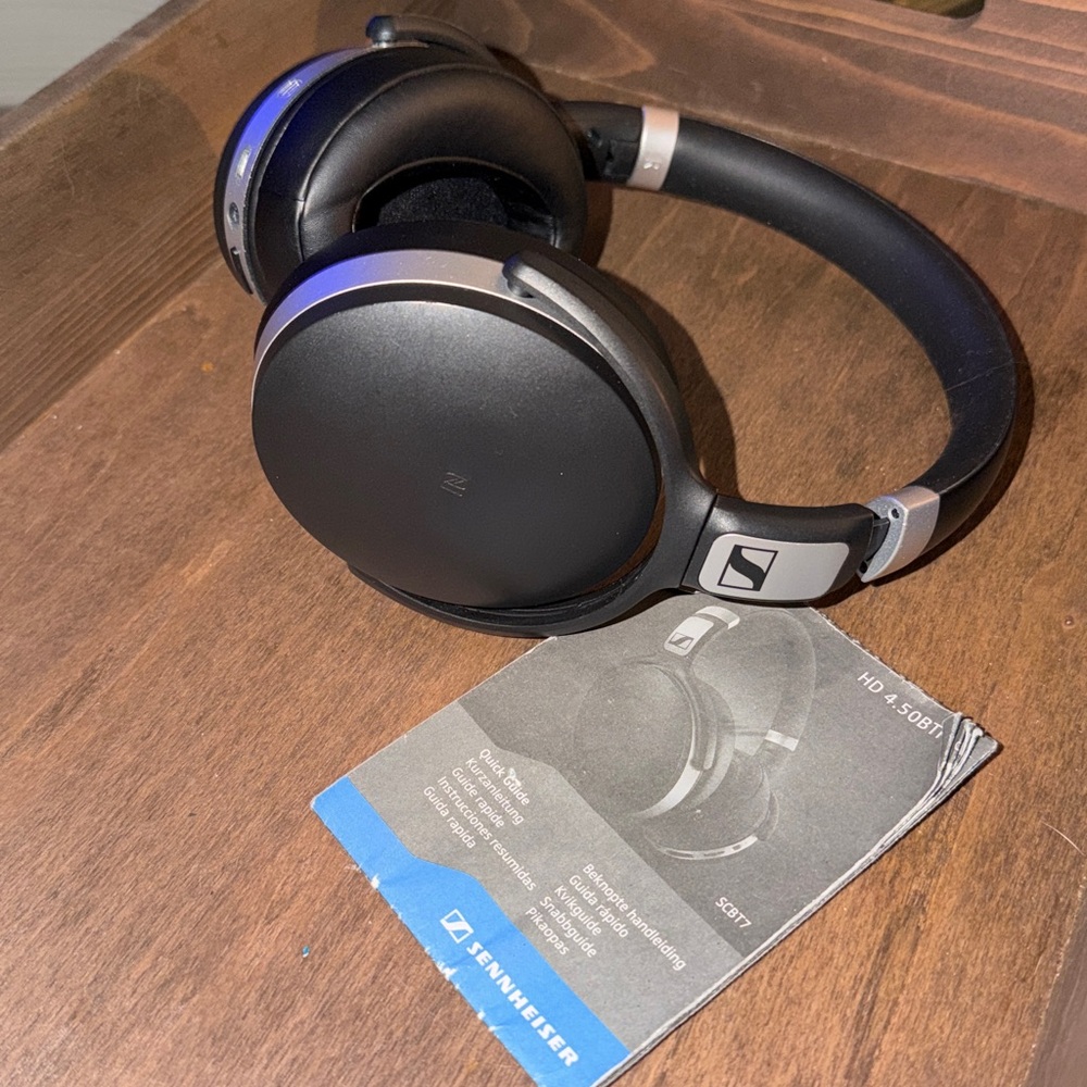 Sennheiser HD 4.50BTNC SCBT7 Headphones